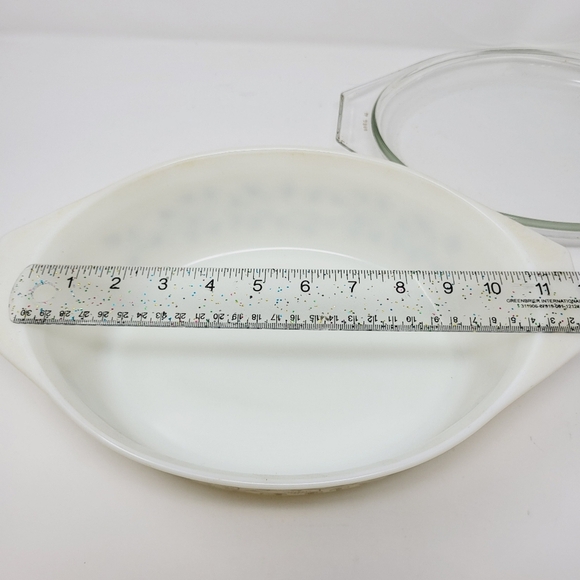 Pyrex Golden Grapes 045 2.5 Quart Casserole with Lid Vintage Promo Tan and Gold - Picture 11 of 13